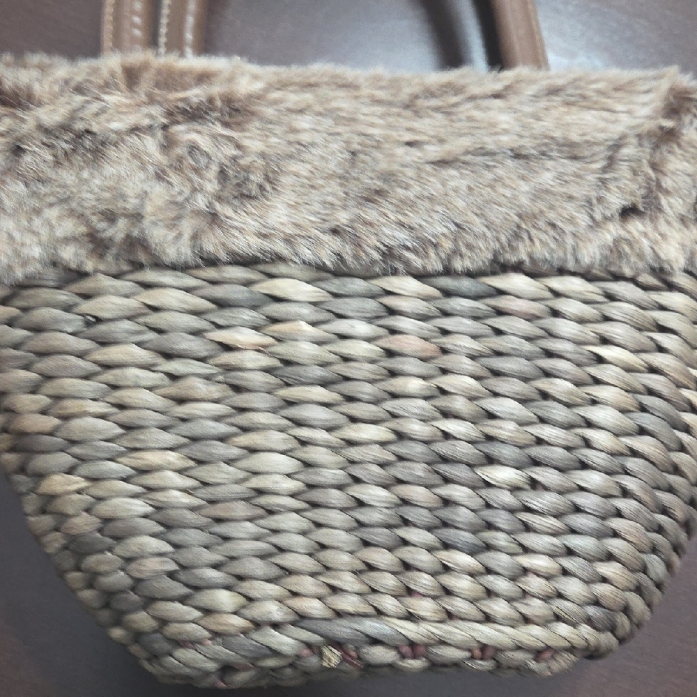 Bath & Body Works Brown Woven Tote with Faux Fur Accent - Picture 3 of 3